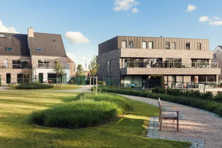 Appartementencomplex met landschappelijke, groene omgeving