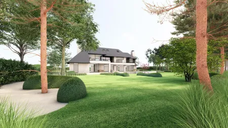 Voorgevel van de villa tussen hoge dennen, met siergrassen en gefilterd zonlicht op het gazon.