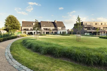 Appartementencomplex met landschappelijke, groene omgeving